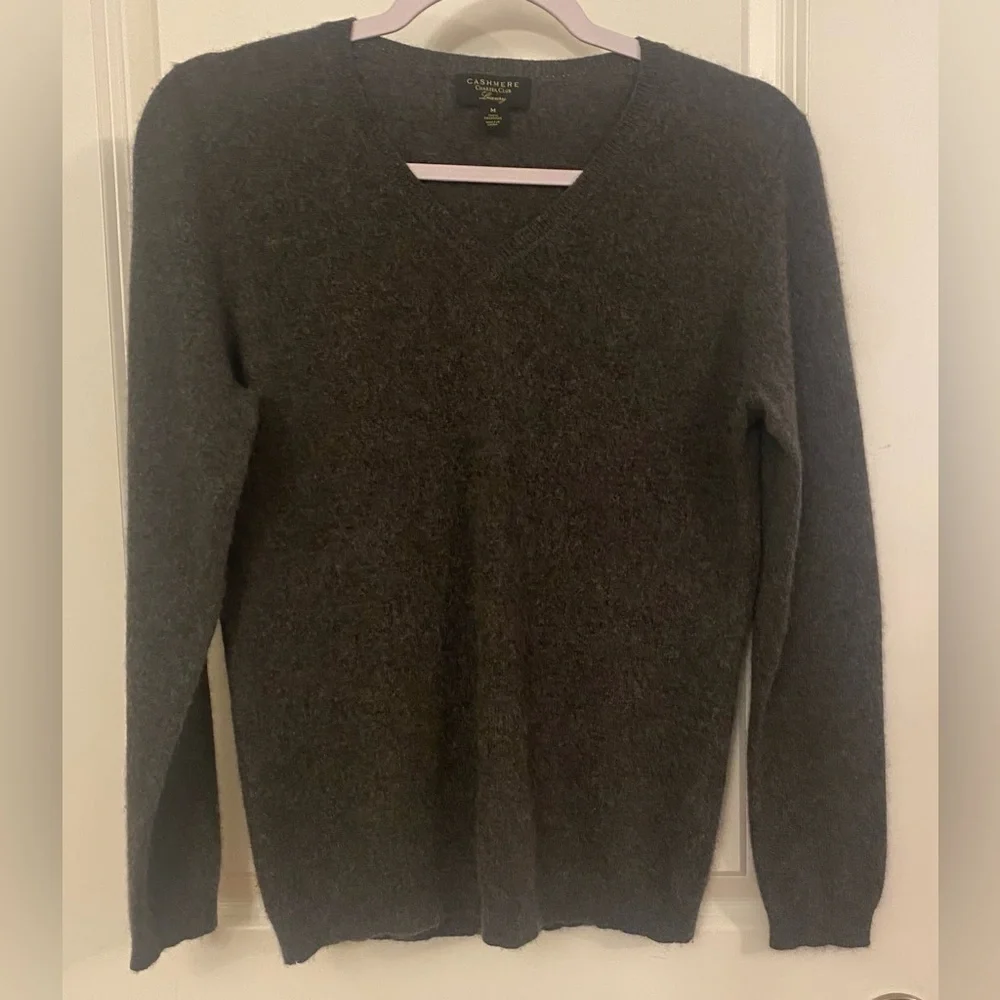 Cashmere Charter Club Luxury Sweater Mens Size M Dark Gray 100% V-neck